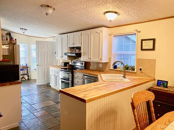 2nd image of 60895 McMullin Dr