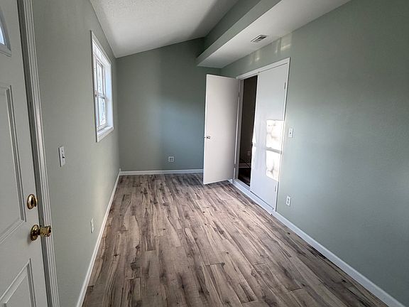 5th image of 510 S 12th St