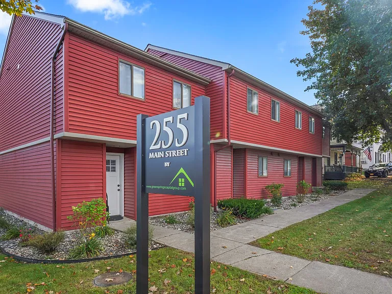 255 Main St — Photo 1