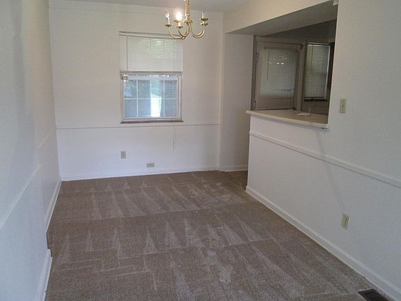 4th image of 234 Mayfair Blvd APT D