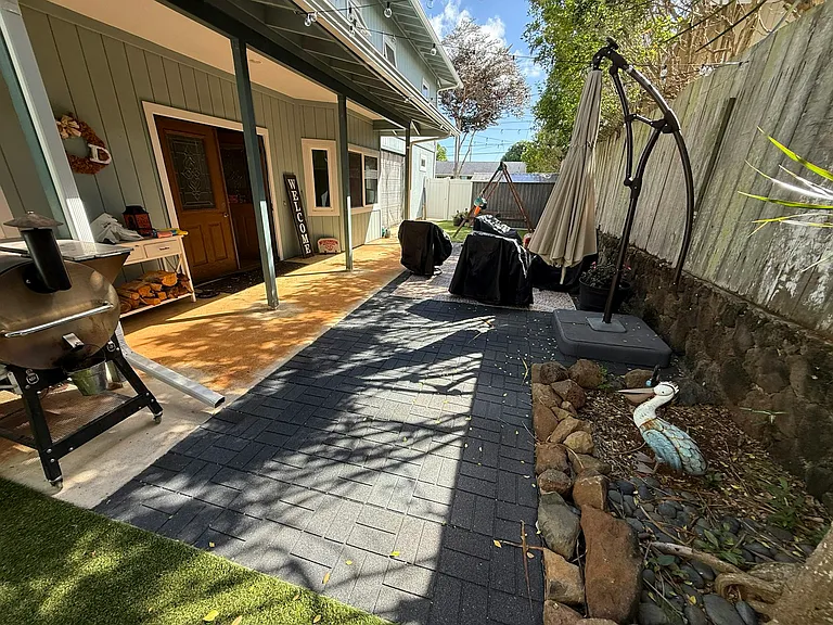 1268 Ulupii St — Photo 4