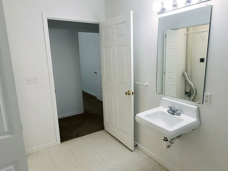 2228 Country View Dr #COUNTRY VIEW ESTATES — Photo 7