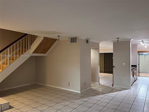 4th image of 11010 Clubhouse Rd