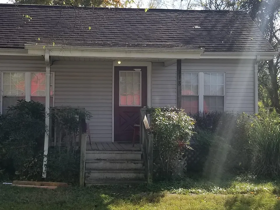 718 Lincoln Rd