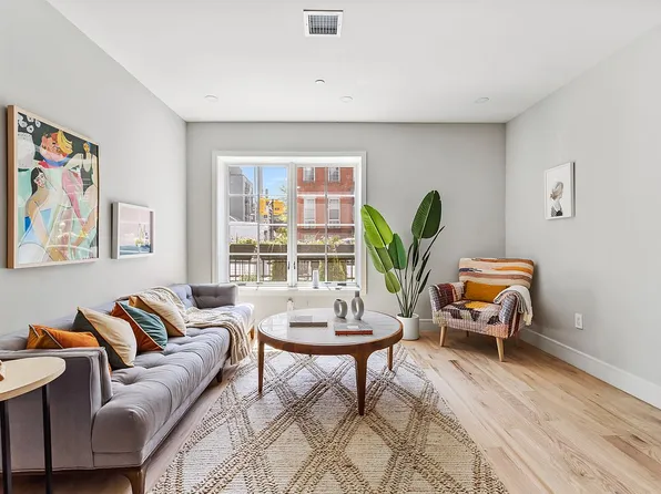 89 S 4th St Floor 1, Brooklyn, NY 11249