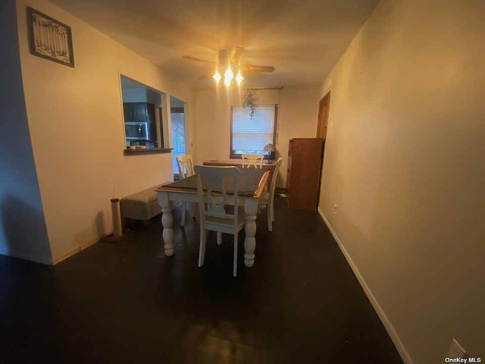 21 Linda Ln East Moriches, NY Zillow Apartments for Rent in East