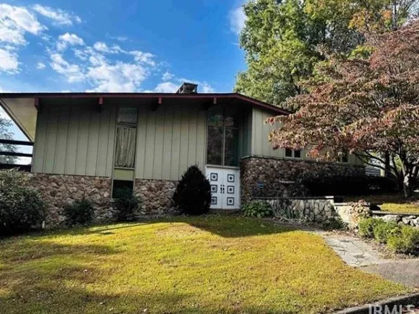 829 W 10th St, Jasper, IN 47546