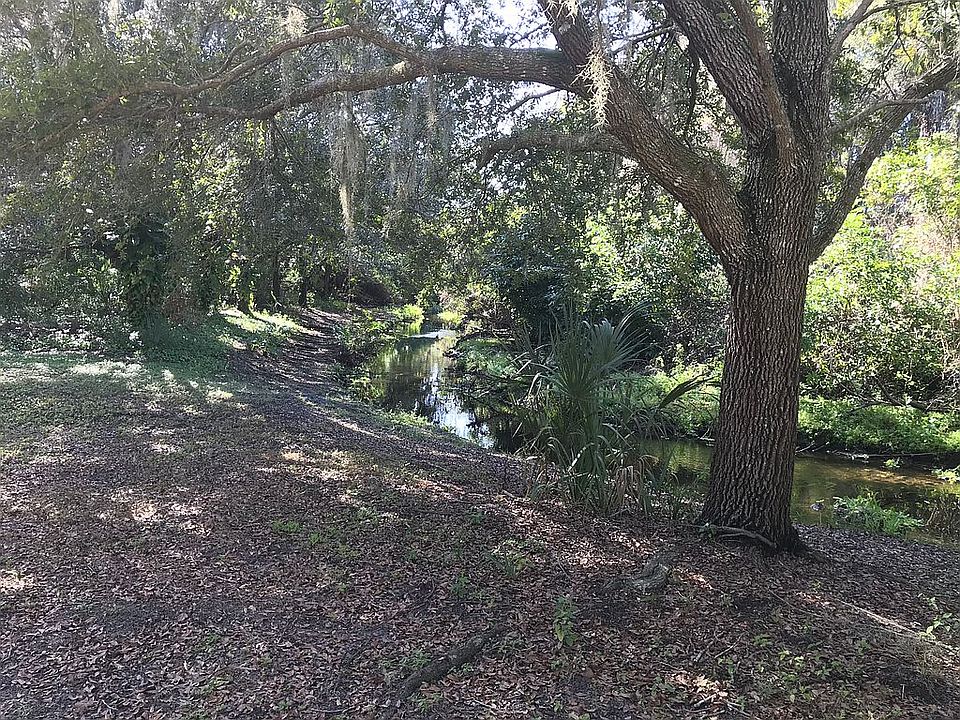 2nd image of 182 Herron Rd