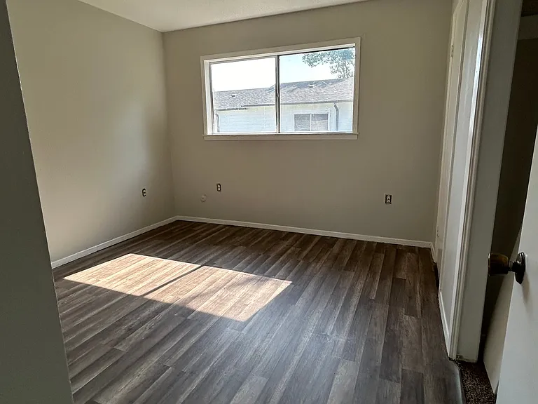 204 Green St #206 — Photo 9