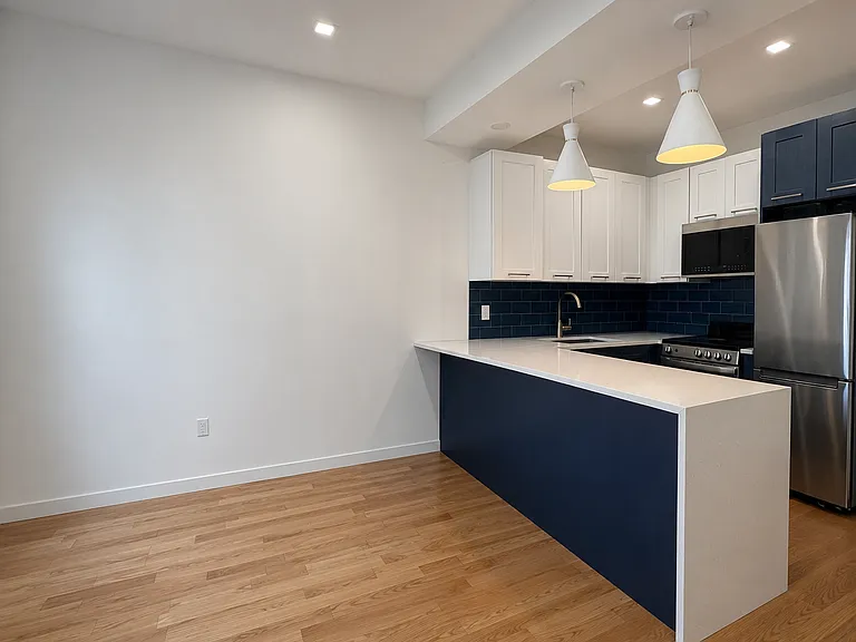1431 Lincoln Pl #3B — Photo 5