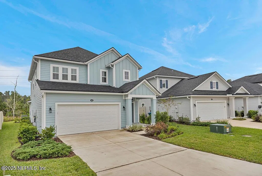 3 bed, 2.5 bath, 2322 sqft, $3,000 — Photo 2