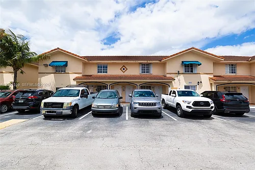 10017 W Okeechobee Rd #202 Photo 1