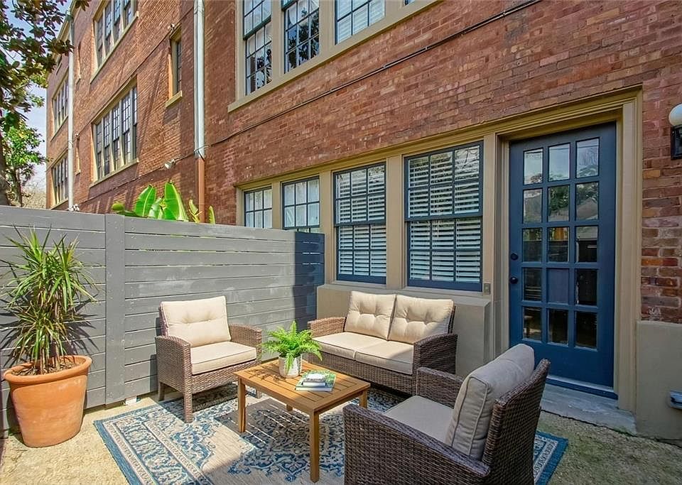 1st image of 1111 Upperline St #1111