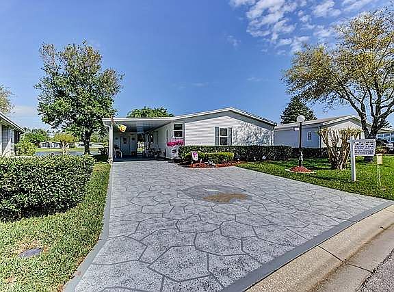 2nd image of 112 Cypress Grove Ln