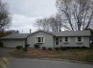 1104 Briarwood Ct, Port Huron, MI