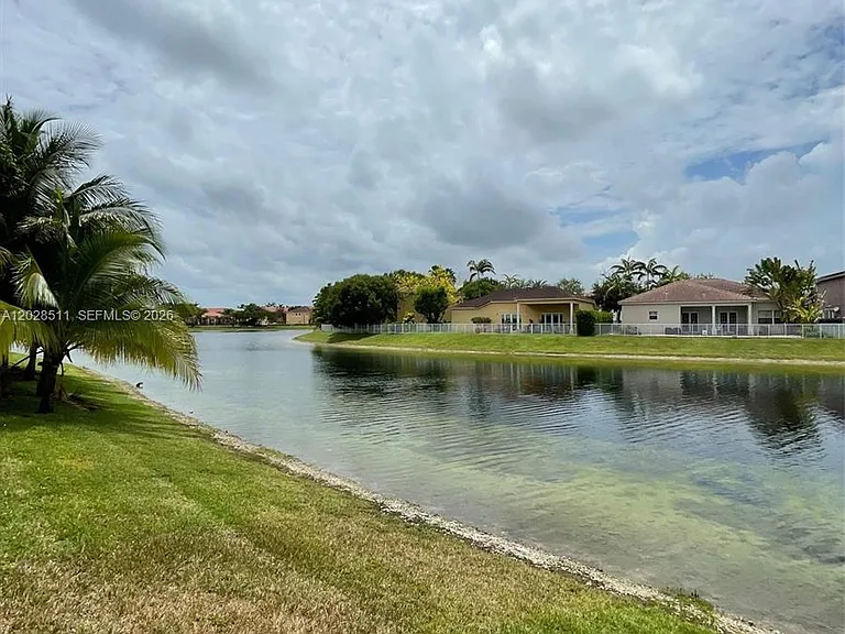 8230 SW 164th Ct — Photo 12