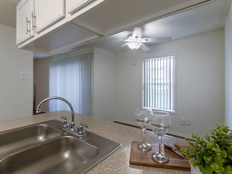 Princeton Court — Photo 31