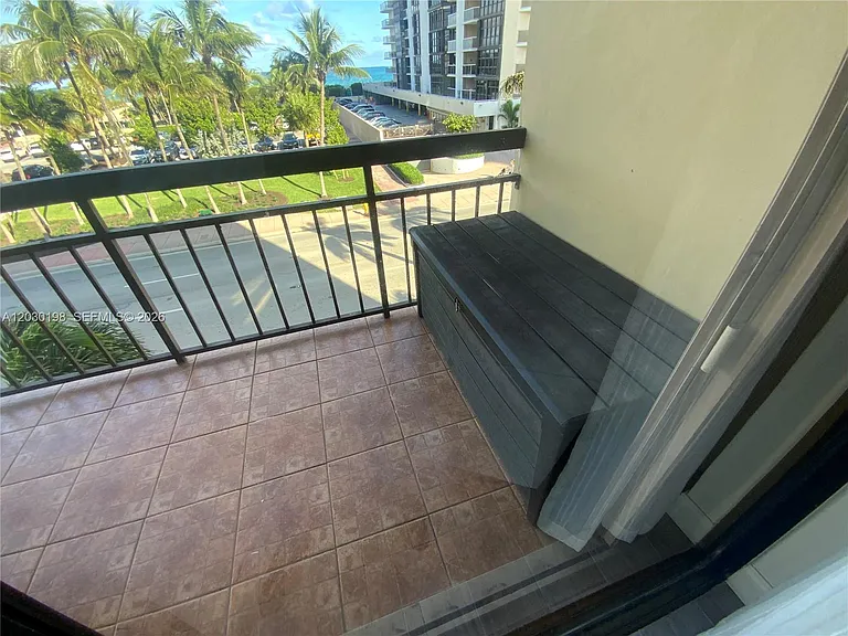 6444 Collins Ave #A6 — Photo 24