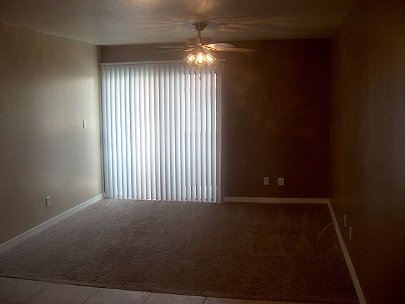 2nd image of 835 N Granite Reef Rd Unit 21