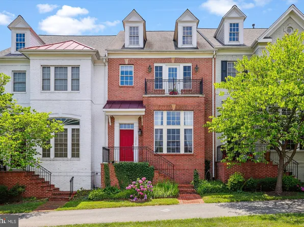 1206 Gaither Rd, Rockville, MD 20850