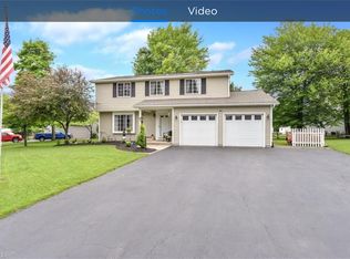 706 E Water St, Hubbard, OH 44425