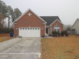400 Albany Dr, Jacksonville, NC 28540