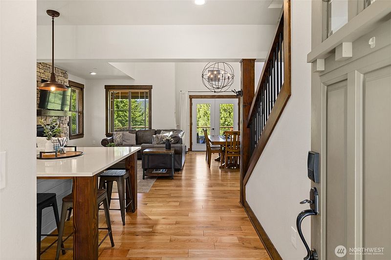 4th image of 137 Big Hill Drive
