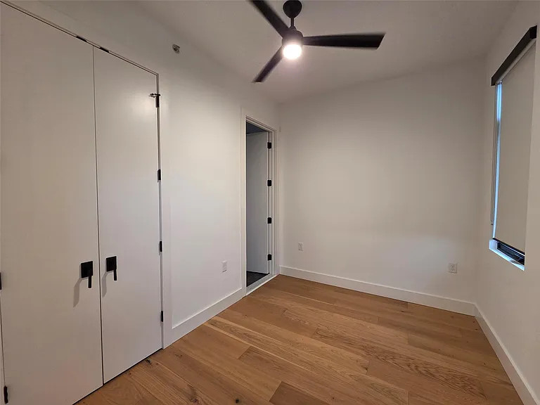 1640 Bagley St #13 — Photo 24