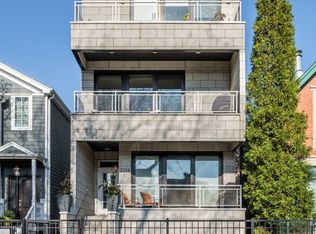 2116 W Barry Ave #2, Chicago, IL 60618