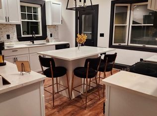 5 Simmons Ave, Whitman, MA 02382