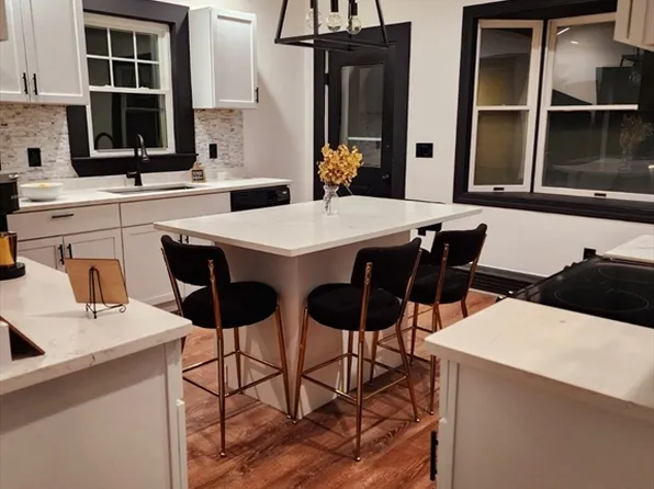 5 Simmons Ave, Whitman, MA 02382