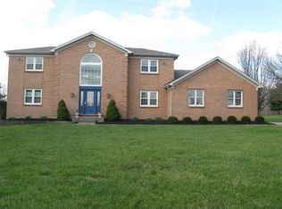 957 View Dr, Cincinnati, OH 45245