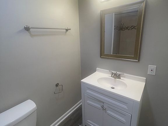 3rd image of 2442 Indianapolis Ave #2442