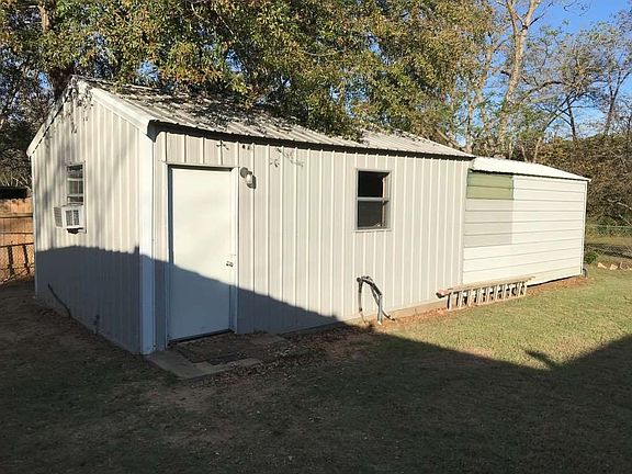 5th image of 207 Leslie Ln