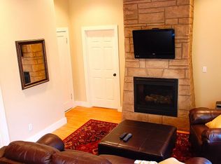 117 N 35th St APT 6, Billings, MT 59101