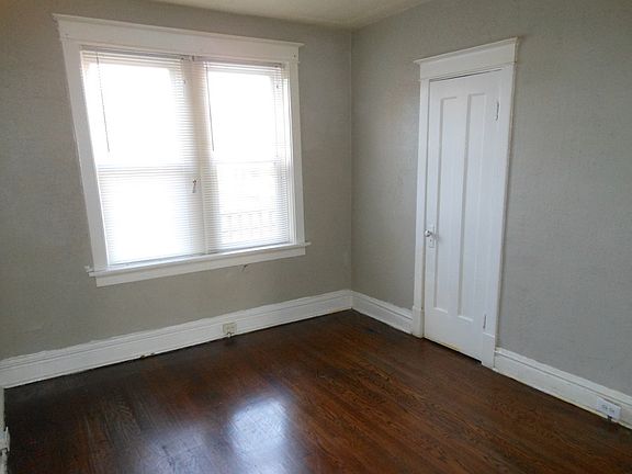 3rd image of 4051 Meramec St APT 2W