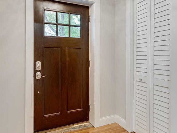 4th image of 4215 Vacation Ln