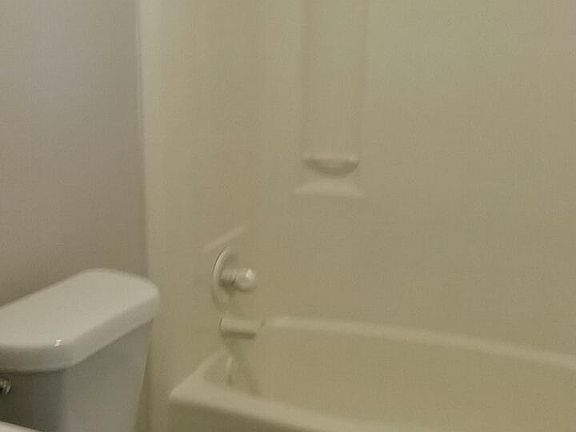 4th image of 1532 Eucalyptus Ave