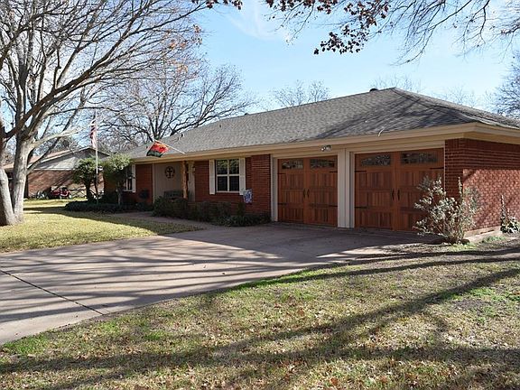 5th image of 1309 Westhill Ln