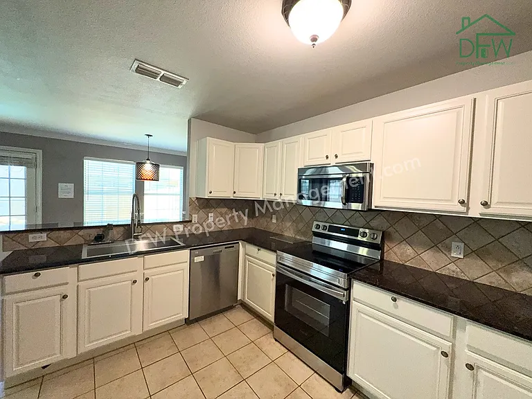 12614 Oceanside Dr — Photo 6