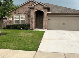 1812 Princeton Ave, Farmersville, TX 75442