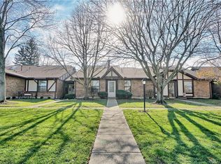 606 Pine Needles Dr, Dayton, OH 45458