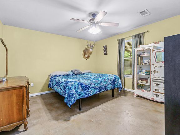 5th image of 11334 Woodlore Dr