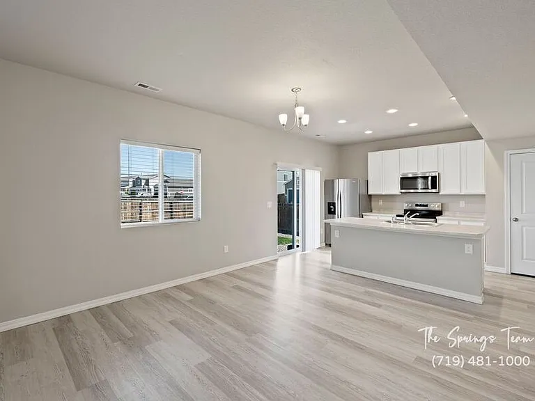 6093 Napa Dr — Photo 14