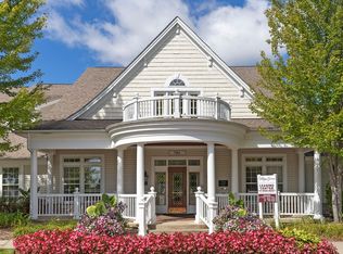 586 Jacob Way APT 202, Rochester, MI 48307