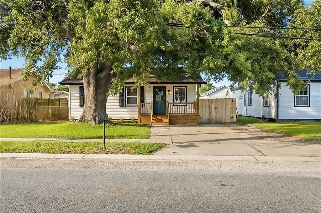 Friscoville Ave — Photo 2