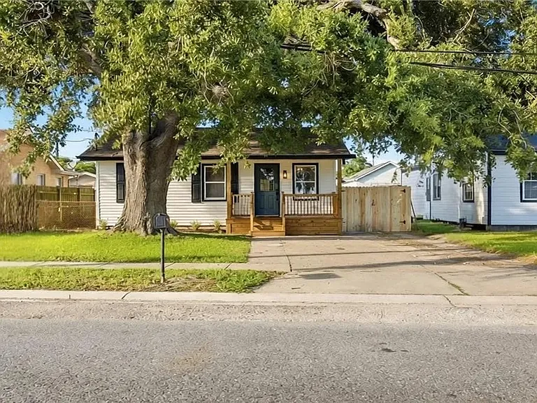 7223 Friscoville Ave — Photo 2