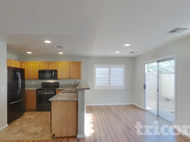 982 Valetta Flat Ave — Photo 4