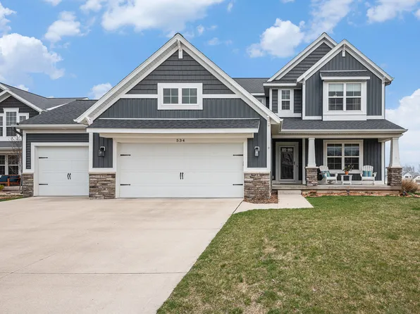 534 Park Place Dr NE, Rockford, MI 49341