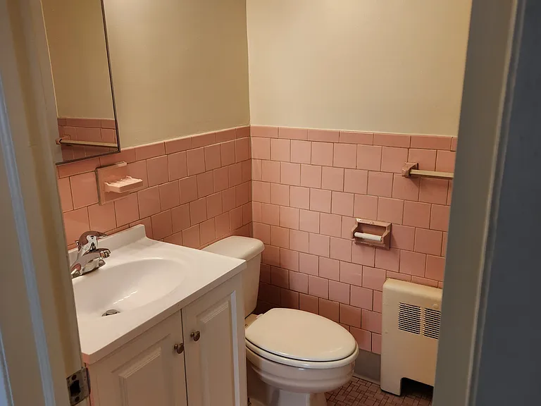 3 Woodlawn Ter #1B — Photo 5